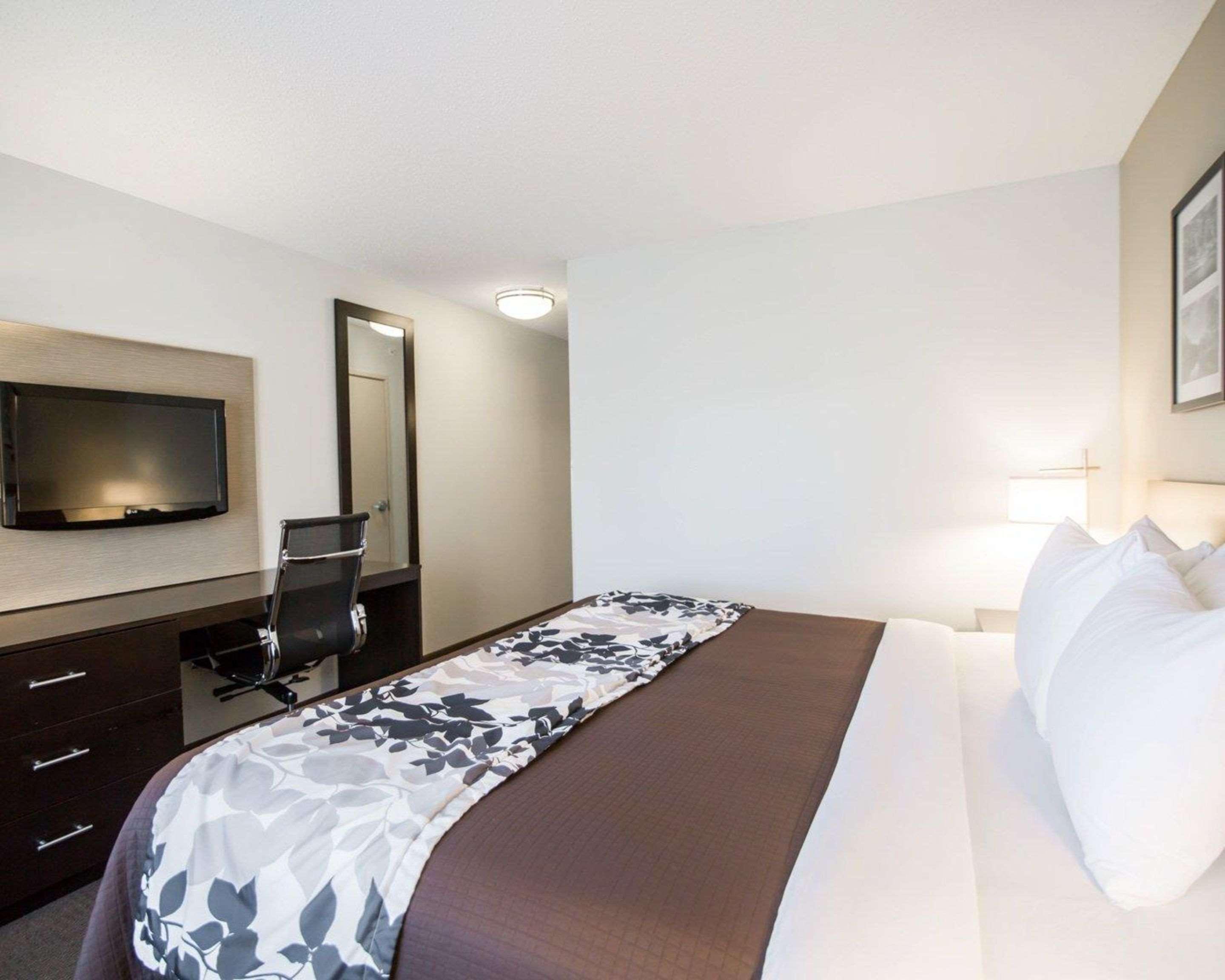 Sleep Inn & Suites Norton Bagian luar foto