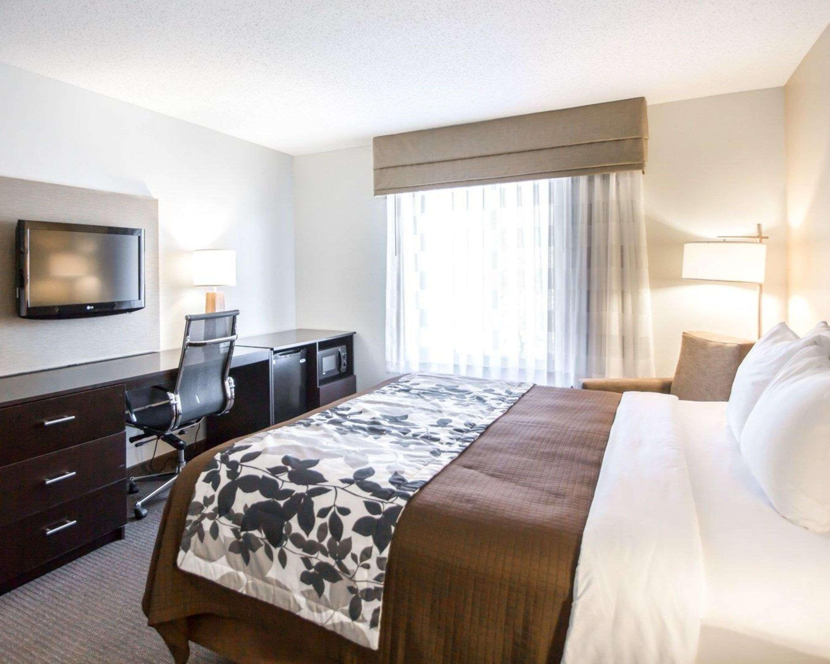 Sleep Inn & Suites Norton Bagian luar foto
