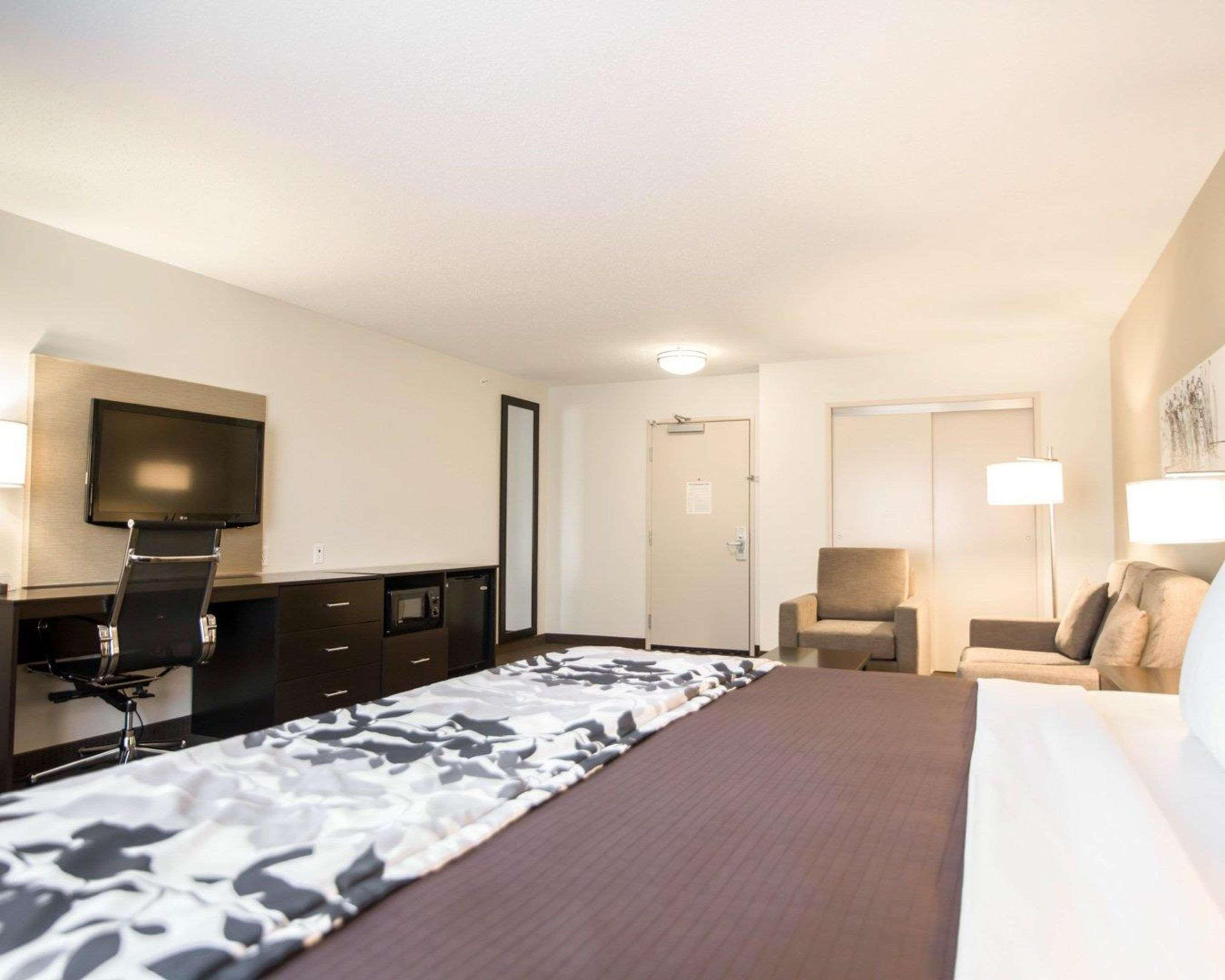 Sleep Inn & Suites Norton Bagian luar foto