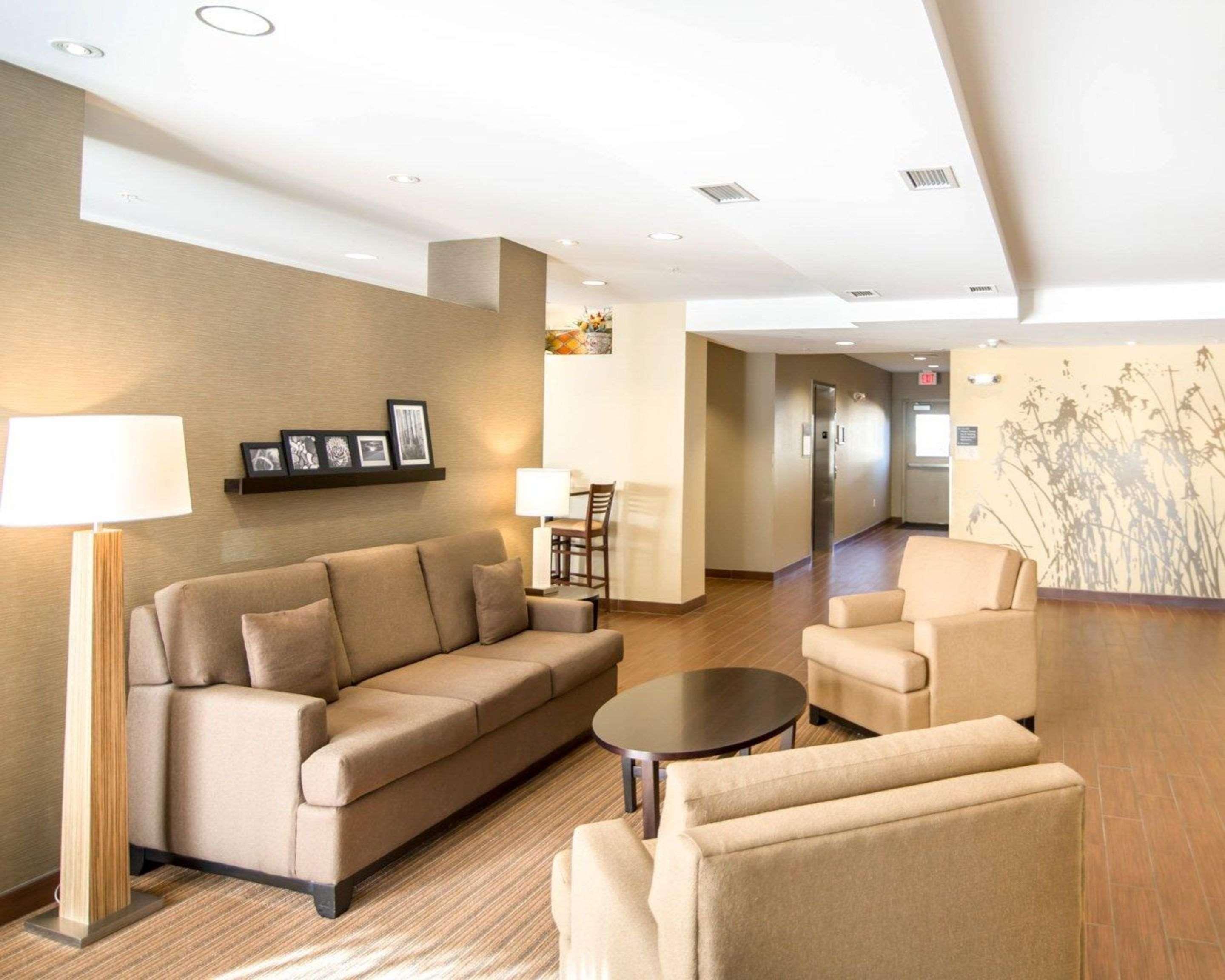 Sleep Inn & Suites Norton Bagian luar foto
