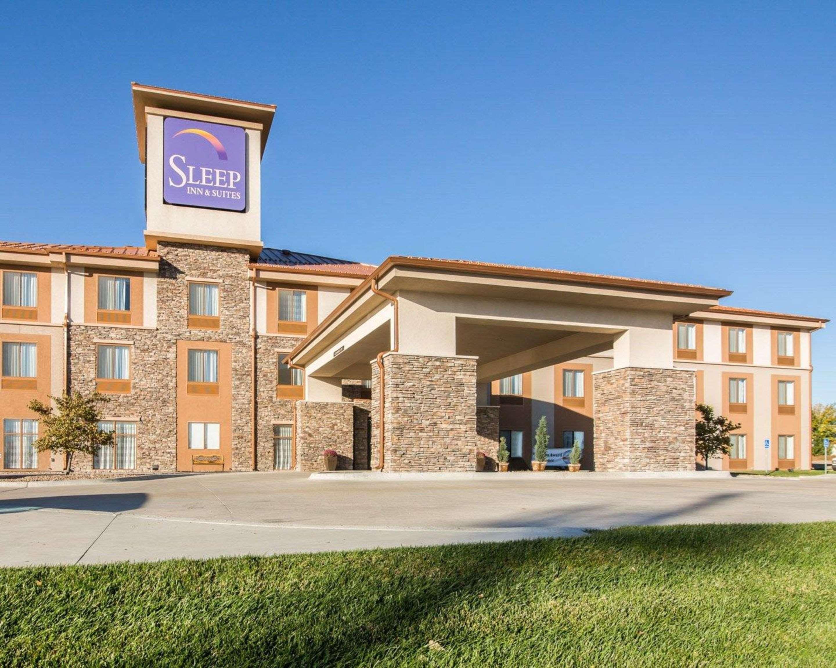 Sleep Inn & Suites Norton Bagian luar foto