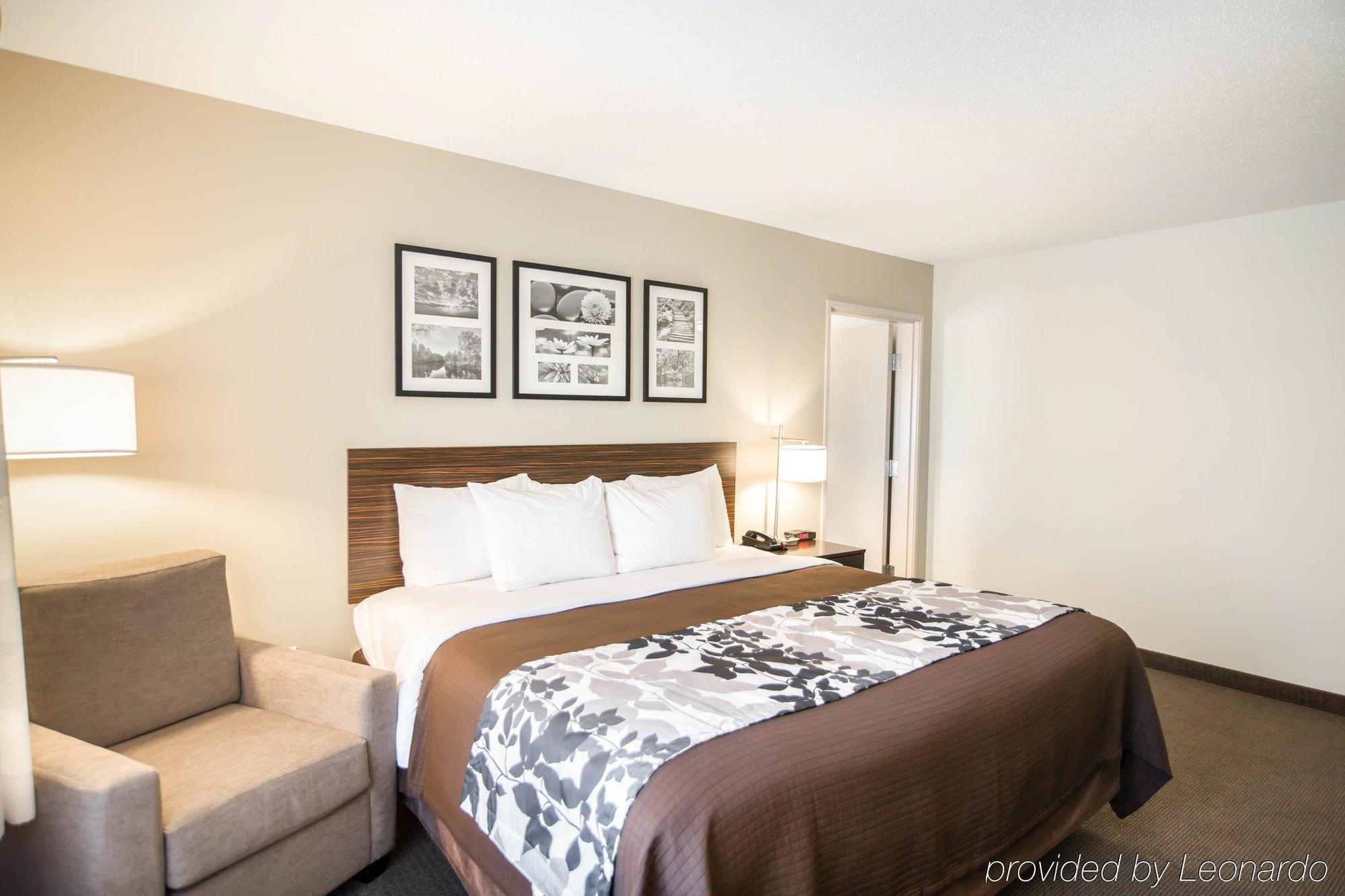 Sleep Inn & Suites Norton Bagian luar foto